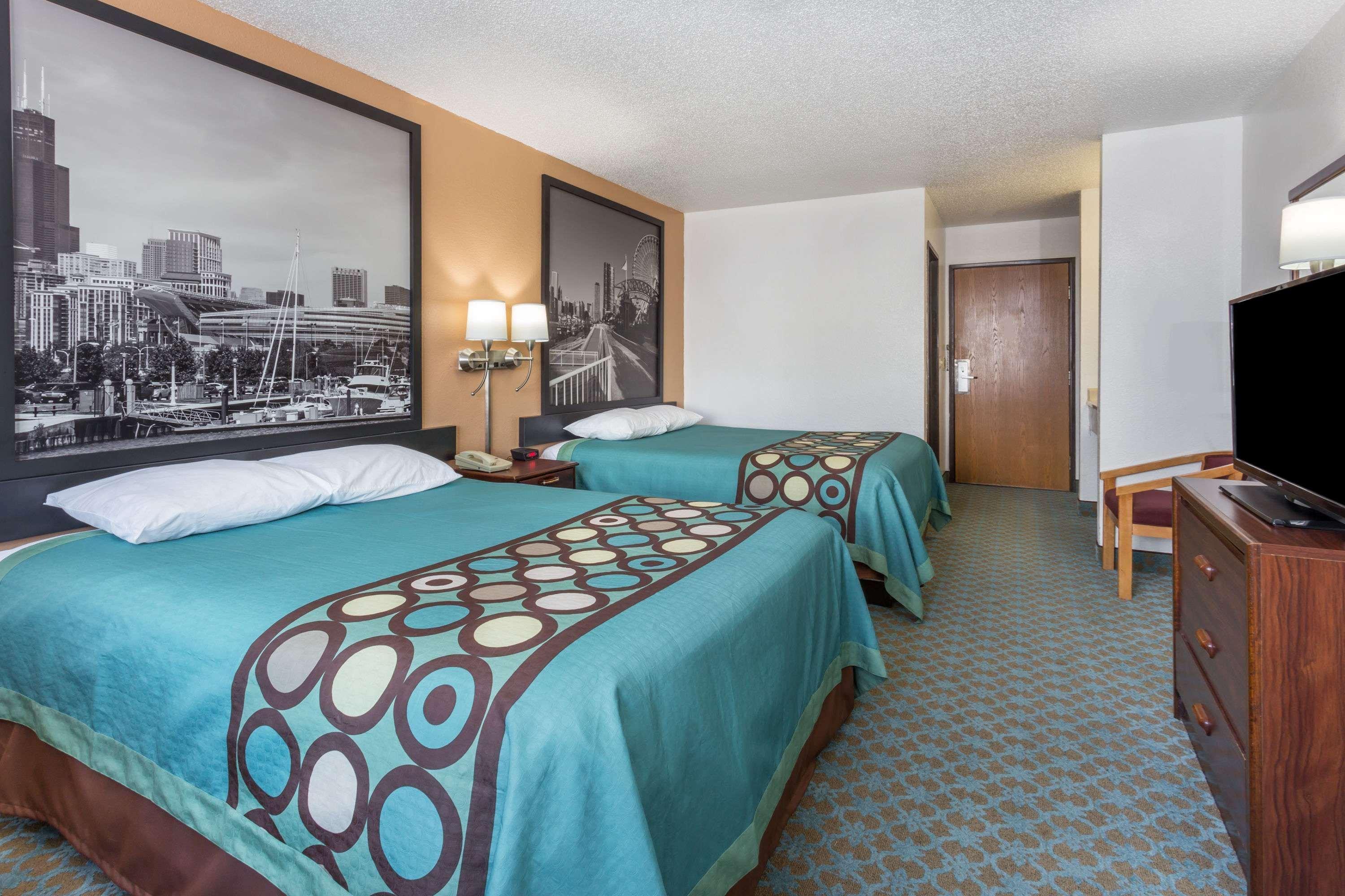 Super 8 By Wyndham Bourbonnais/Kankakee Area Екстериор снимка
