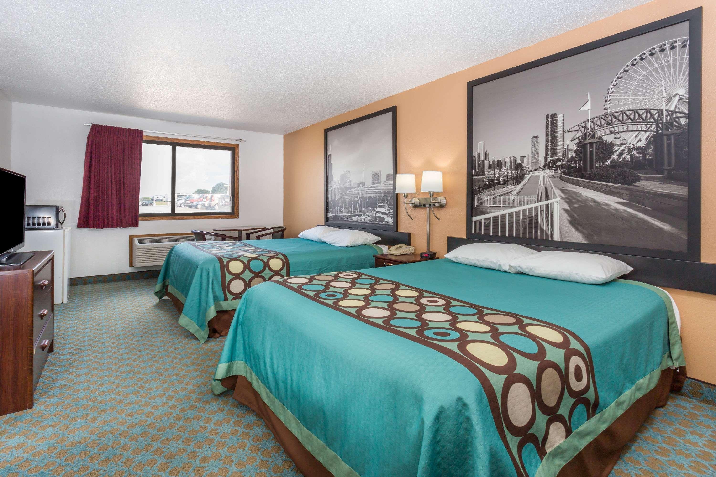 Super 8 By Wyndham Bourbonnais/Kankakee Area Екстериор снимка